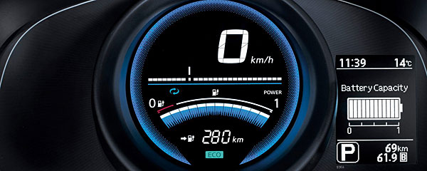 Nissan e-NV 200 Evalia Ladezyklus Anzeig im Cockpit